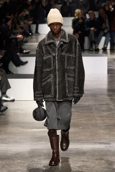 Look 43